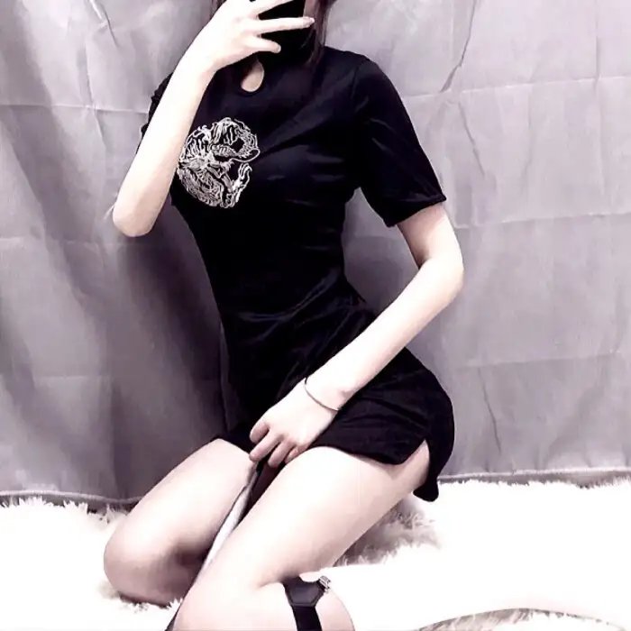 黑湖妖潭